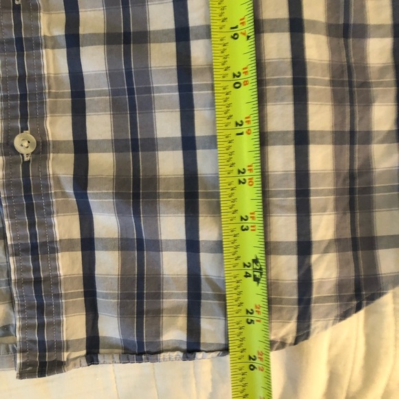 Vineyard Vines Button Down Slim-Fit Whale Shirt. Size Small. - Picture 4 of 7